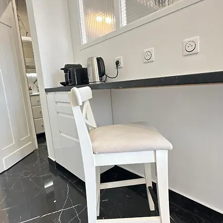 Luxueuse Avenue Des Champs-elysees Apartmán *