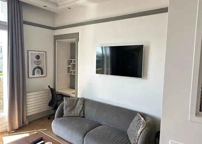 Luxueuse Avenue Des Champs-élysées Appartamento